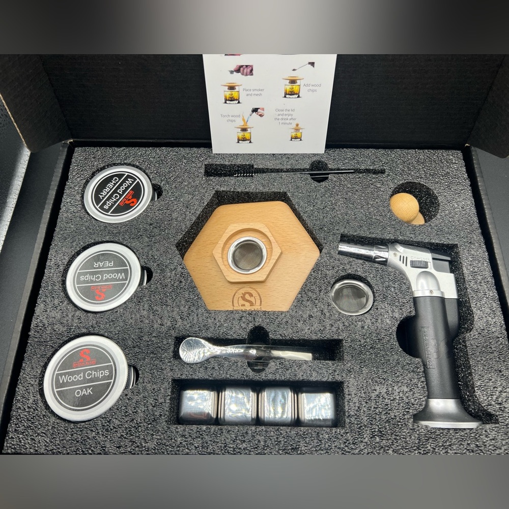 NWT Smokin Blaze Smoker Kit